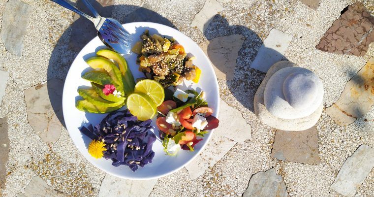buddha bowl low carb keto vegetariano