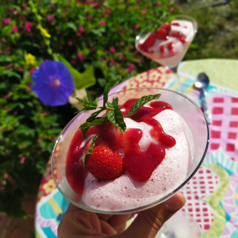 mousse de fresas paleo keto sin azucar sin lacteos