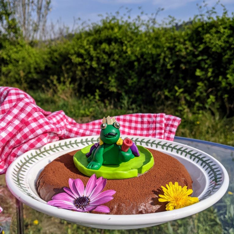 sapo caricatura principe arcilla polimerica flan de cacao sin azucar keto low carb
